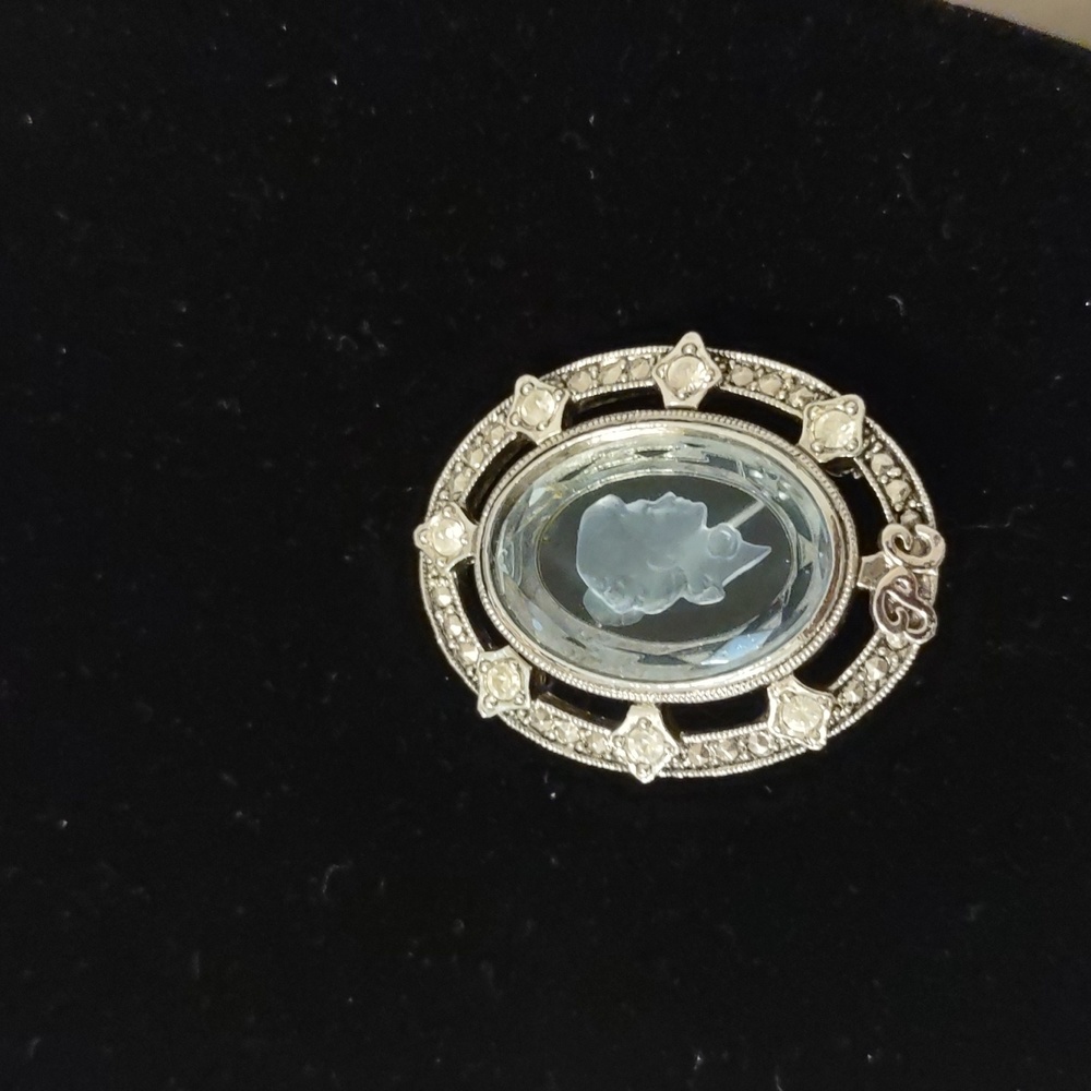 Vintage Avon Blue Glass Cameo Brooch